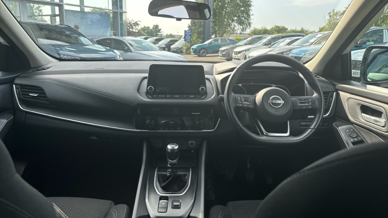 Nissan Qashqai 1.3 DiG-T MH Acenta Premium 5dr Petrol Hatchback